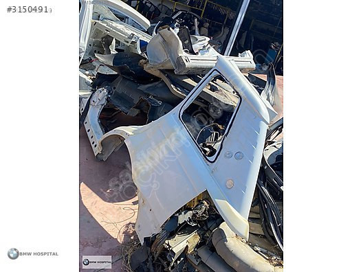 RANGE ROVER SPORT SOL ARKA ÇAMURLUK BEYAZ ( ORJİNAL ).