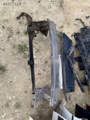 Fiat Doblo İçin Ön Tampon Demiri - Oto Çıkma Parçalar