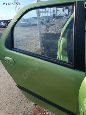 Fiat Palio sağ Arka Kapı
