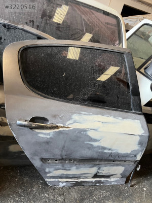 Peugeot 407 çıkma orijinal sağ arka kapı