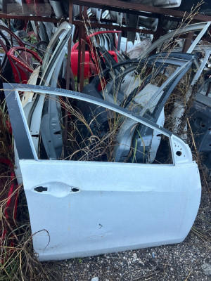 2014 2017 Hyundai i30 çıkma ön sağ kapı