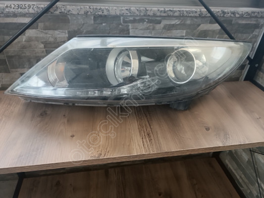 Kia Sportage sol far orjinal