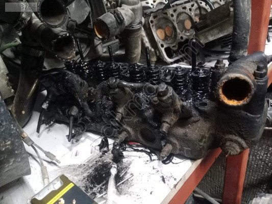 Tm 30 silindir kapağı