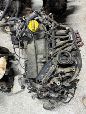 RENAULT CLİO 2005-9 1.4 BENZİNLİ MOTOR KOMPLE HATASIZ ÇALIŞIR