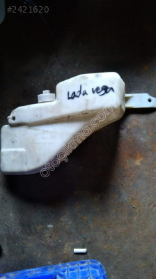 Lada vega cam suyu bidonu orjinal çıkma