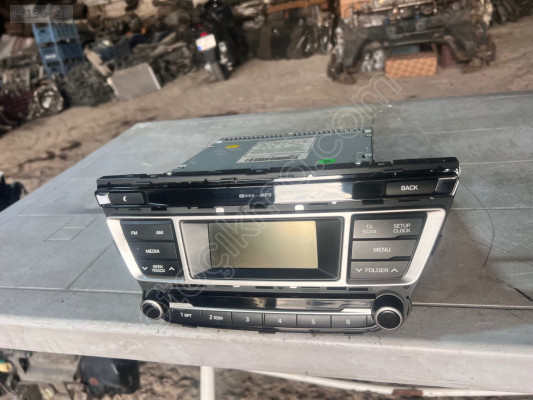 HYUNDAİ İ20 RADYO TEYP CD ÇALAR ÇIKMA HATASIZ ORJİNAL