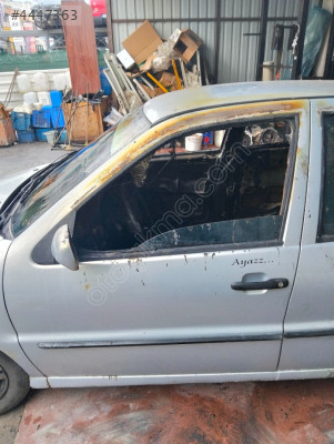 Volkswagen polo orjinal çıkma sol ön kapı