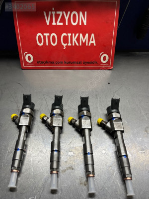 OPEL VİVAROO 1.9 TAKIM ENJEKTÖR ✅