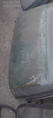 Ford Granada 1975 model arka cam