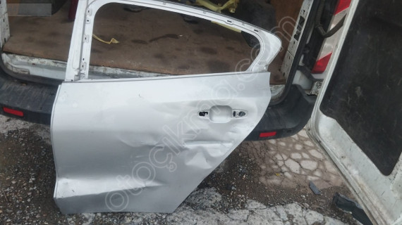 2019-25 FORD FOCUS SOL ARKA KAPI ORJİNAL ÇIKMA