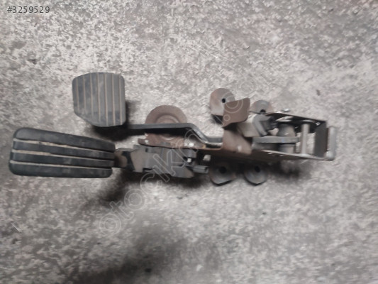 Renault Fluence pedal takımı