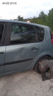 Renault Scenic 2 sol arka kapi