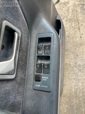 Mazda 626 Sol Ön Cam Düğmesi