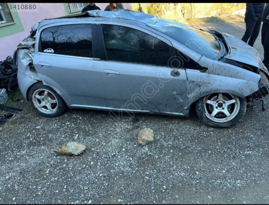 Fiat Punto sağ ön kapı