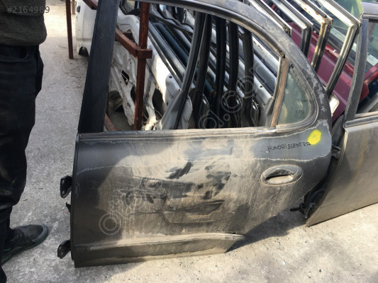 Hyundai Elantra 1996 Sol Arka Kapı Menteşesi Kapı Çıtası