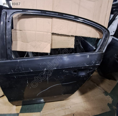 VW PASSAT B6 SOL ARKA KAPI ÇIKMA ORJİNAL