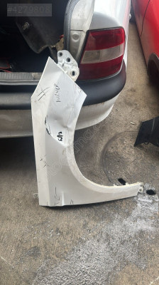 Ford courier sağ ön çamurluk çıkma orjinal