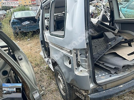 OTO CEMDEN ÇIKMA WV CADDY CİFT SÜRGÜ KESME SOL ARKA ÇAMURLU