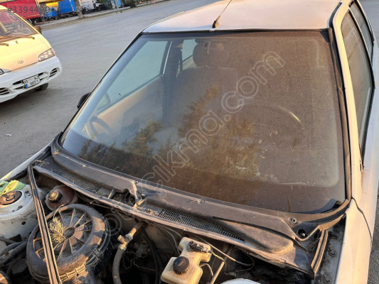 RENAULT 21 ÖN CAM ORJINAL ÇIKMA TEMİZ ÜRÜN