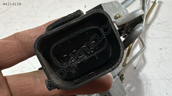 1999-2001 TOYOTA COROLLA SOL ÖN KAPI KİLİDİ ORJ ÇIKMA