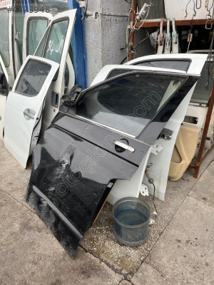 Ww TRANSPORTER T5 SOL ÖN KAPI