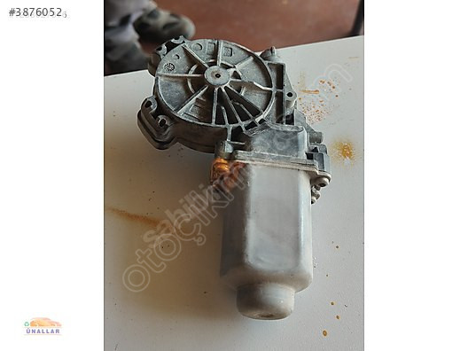 2010 Nissan Qashqai Sağ Cam Motoru - Ünallar Oto Çıkma Parça