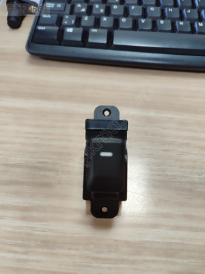 DÜĞME CAM AÇMA CERATO 12-17 ÖN SAĞ