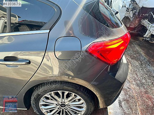 FORD FOCUS 4 SOL ARKA ÇAMURLUK ORİJİNAL ÇIKMA HATASIZ