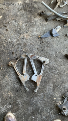 MERCEDES W124 ÖN SAĞ SOL KAPUT MENTEŞESİ