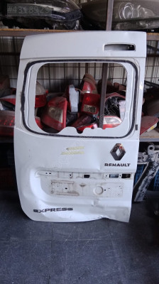 Renault express arka sol bagaj kapağı