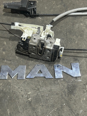 7C0843014DA 7C0827583 CRAFTER MAN TGE ARKA BAGAJ KİLİDİ AÇMA