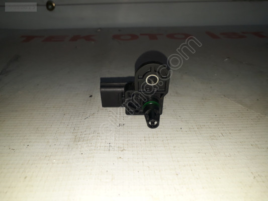 Mercedes C 205 BASINÇ SENSÖRÜ EMME MANİFOLDU 0281006108