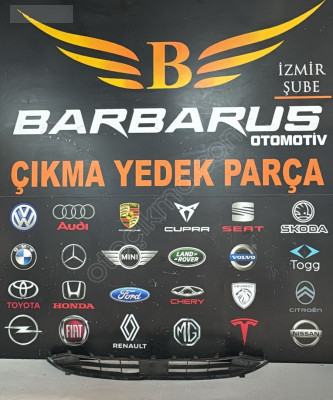 Ford Focus 4 İçin Ön Tampon Orta Izgara Parçası