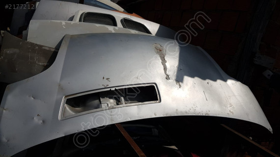 Renault trafic ön kaput çıkma