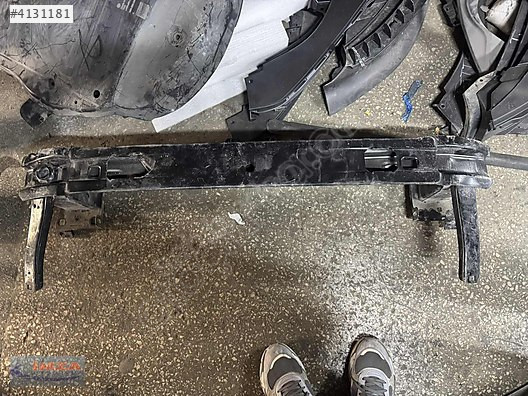 3G0807109 VW PASSAT ÖN TAMPON DEMİRİ ORİJİNAL ÇIKMA
