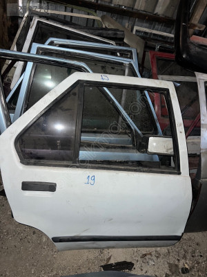 Renault 19 çıkma orjınal arka sağ kapı