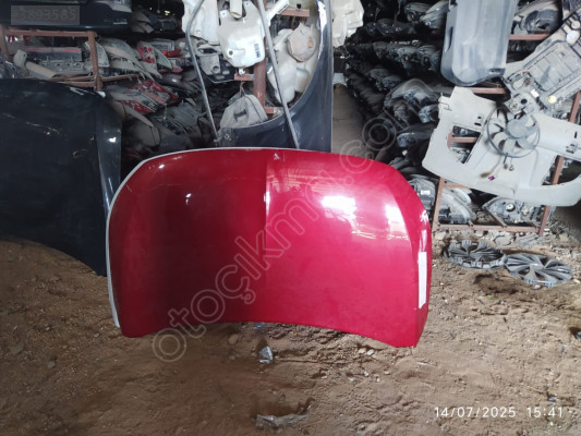 Opel Corsa f model 2021-2025 on motor kaputu