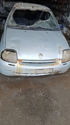 Renault Clio Motor Traversi
