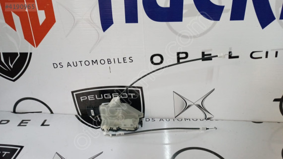 OPEL COMBO E RİFTER BERLİNGO SOL ARKA KAPI KİLİDİ 9820652680