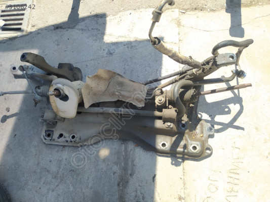 ÇIKMA FORD CONNECT MOTOR TRAVERSİ