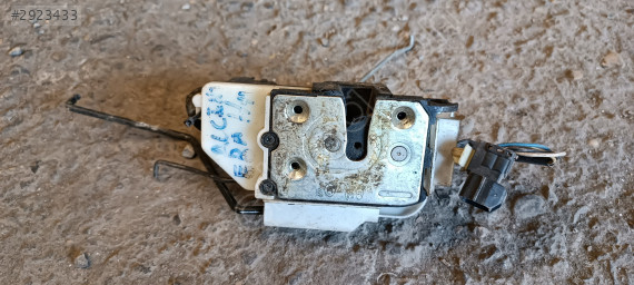Hyundai Accent Era kapı kilidi