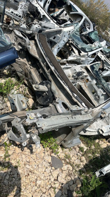RENAULT MEGANE 2 SOL ÇEYREK ŞASE OTO FEDAİ
