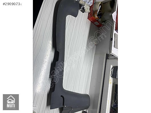 Renault Kangoo Sağ Ön Eşik Kaplaması 7700304785