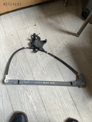 RENAULT CLİO 2 ARKA SAĞ CAM KRİKOSU