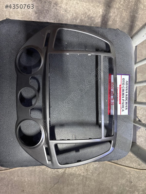 Hyundai İ20 teyp çerçevesi OEM