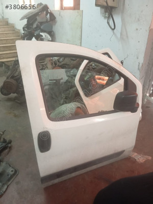 FIAT FIORINO Sağ Ön Kapı Parçası - MERT OTO Çıkma Parçala