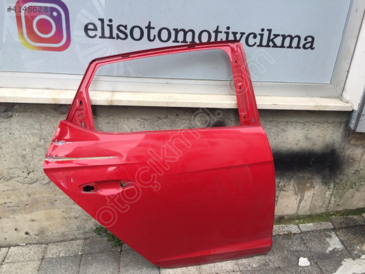 SEAT LEON SAĞ ARKA KAPI 2013-2017