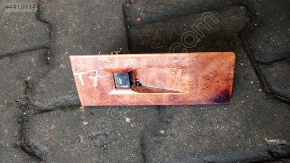 VOLKSWAGEN TRANSPORTER T6.1 SAĞ ÖN CAM DÜĞMESİ