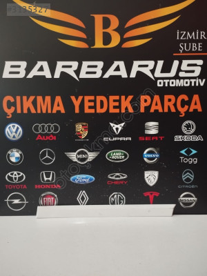AUDİ A3 SOL ARKA KAPI BANDI 8P3853699C
