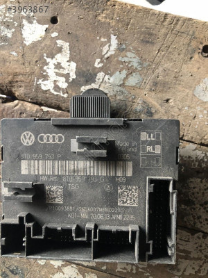 AUDİ A4 B8 KAPI MODÜLÜ BEYNİ